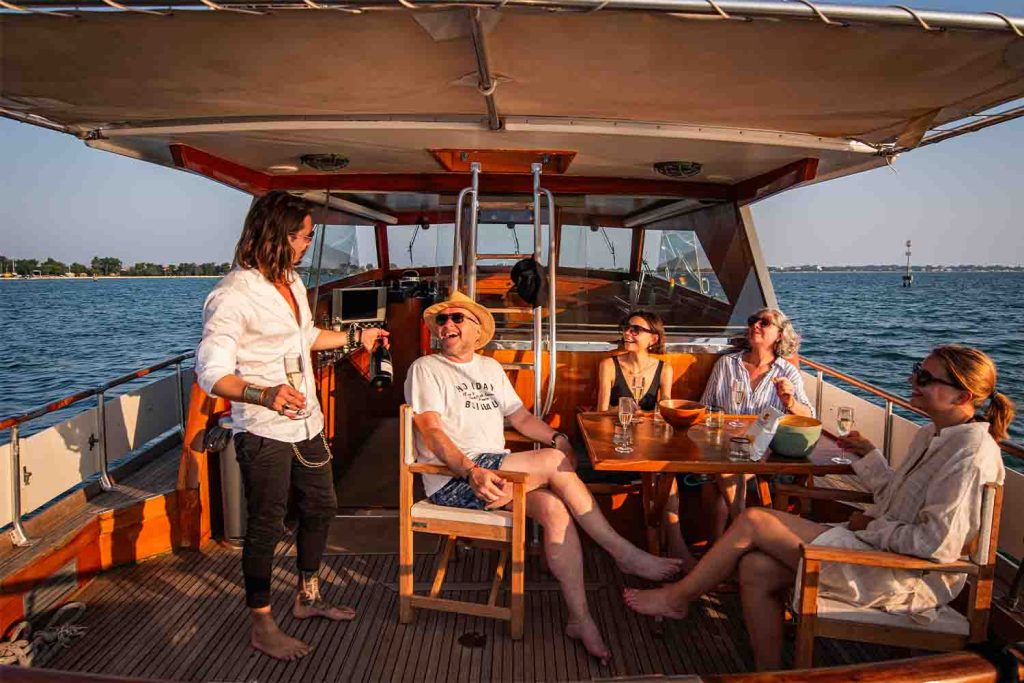 Foodie boat tour in Venice